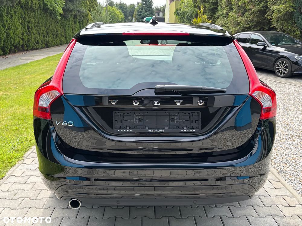 Volvo V60 D2 Geartronic Summum - 8