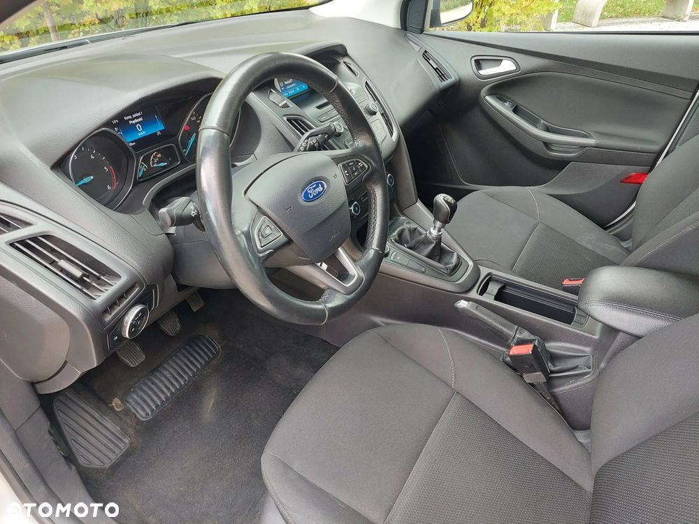Ford Focus 1.5 TDCi Trend - 25