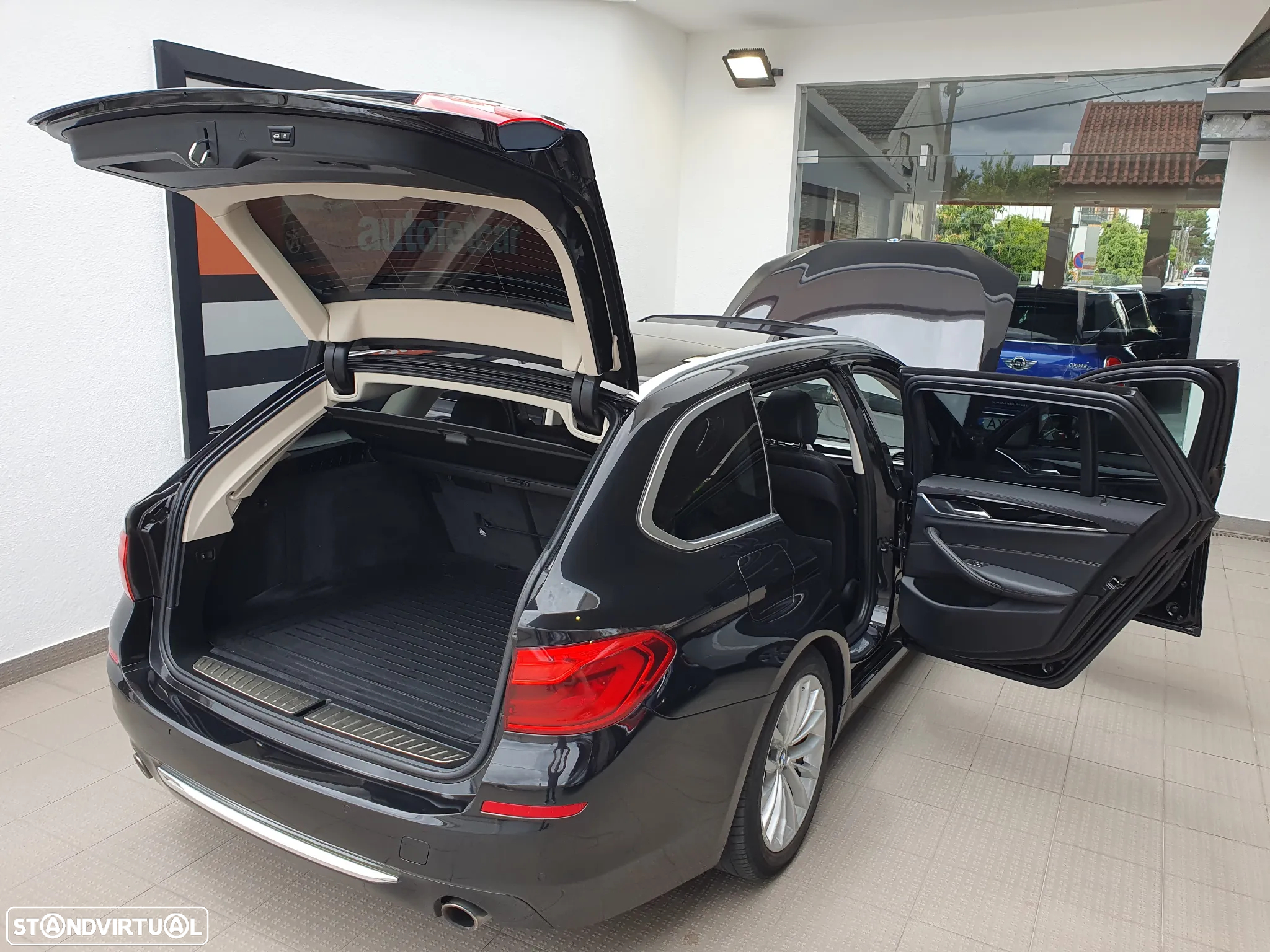 BMW 525 d Touring Aut. Luxury Line - 23