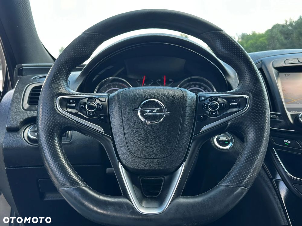 Opel Insignia - 32