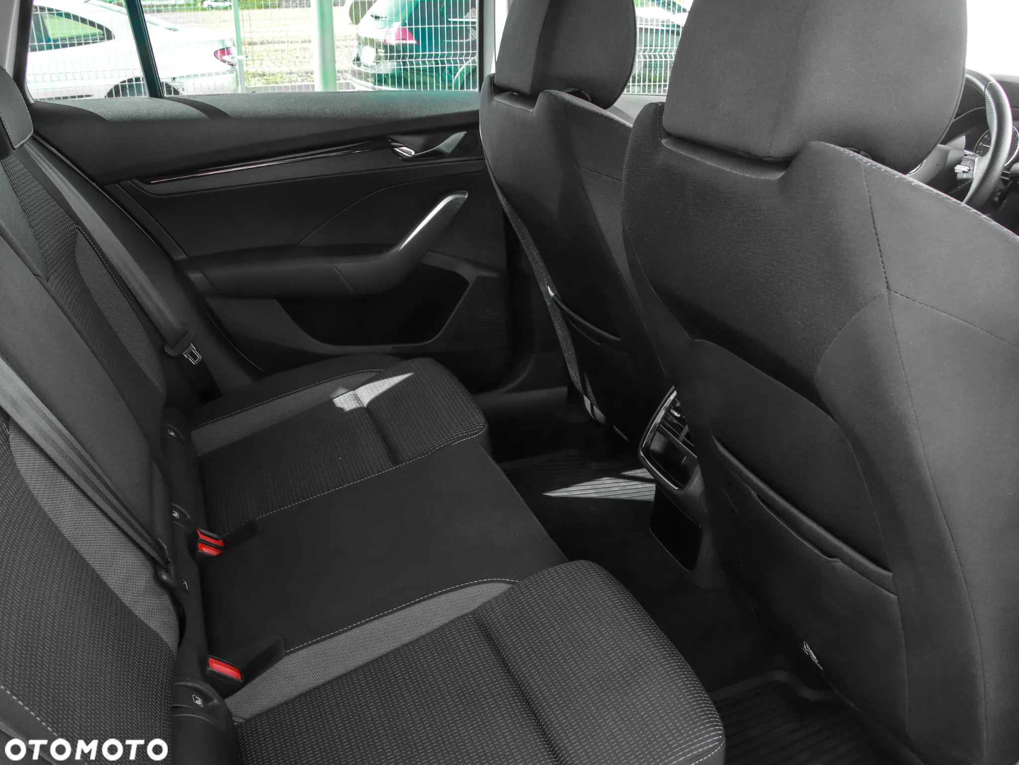 Skoda Octavia 2.0 TDI Ambition DSG - 13