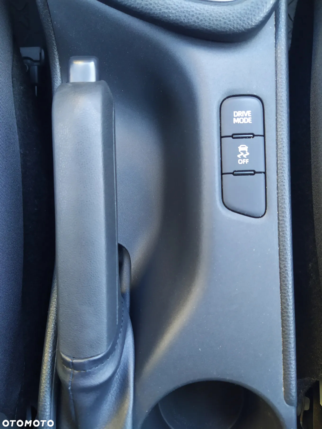 Toyota Yaris 1.5 Comfort CVT - 18
