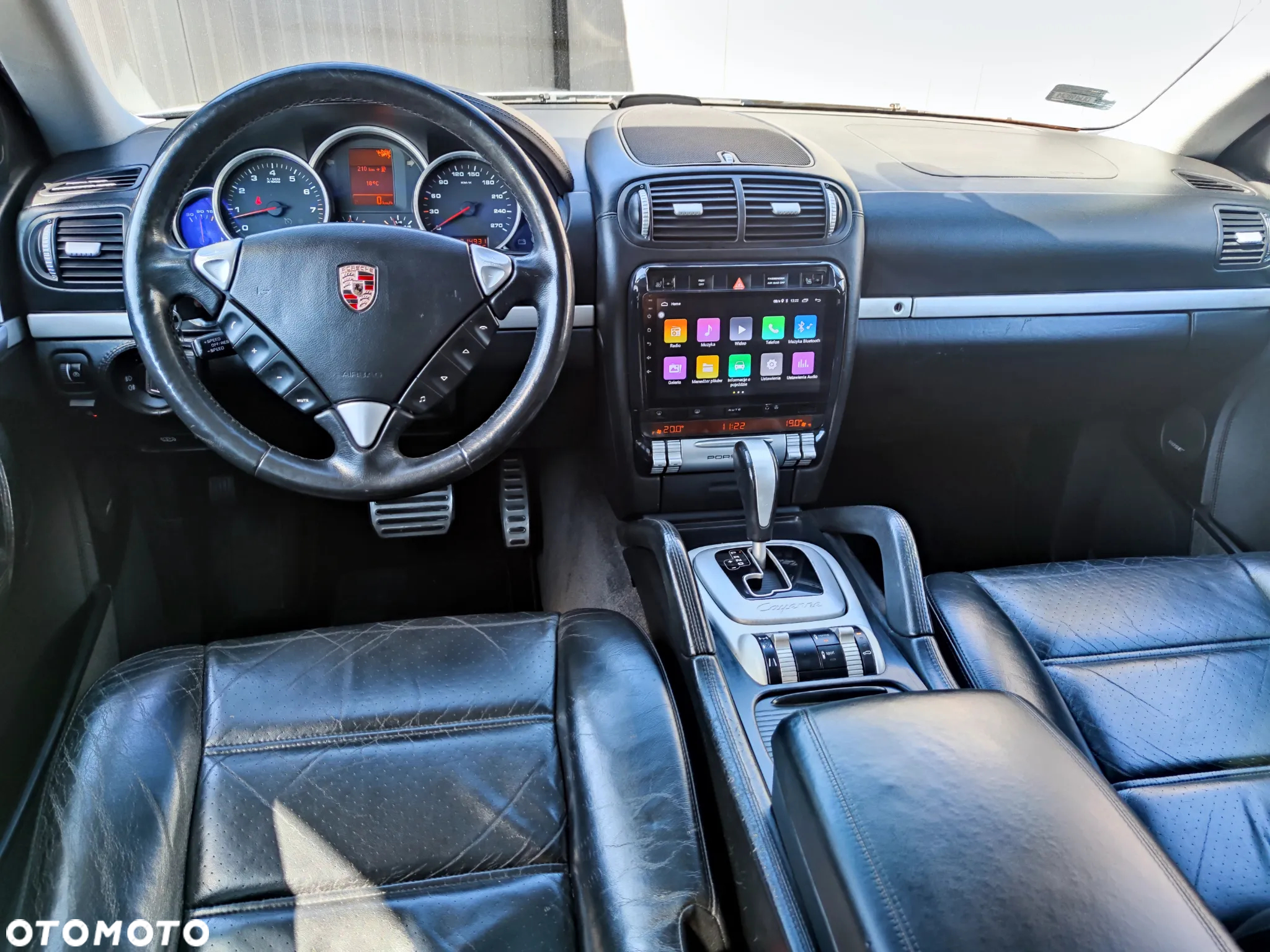 Porsche Cayenne - 18