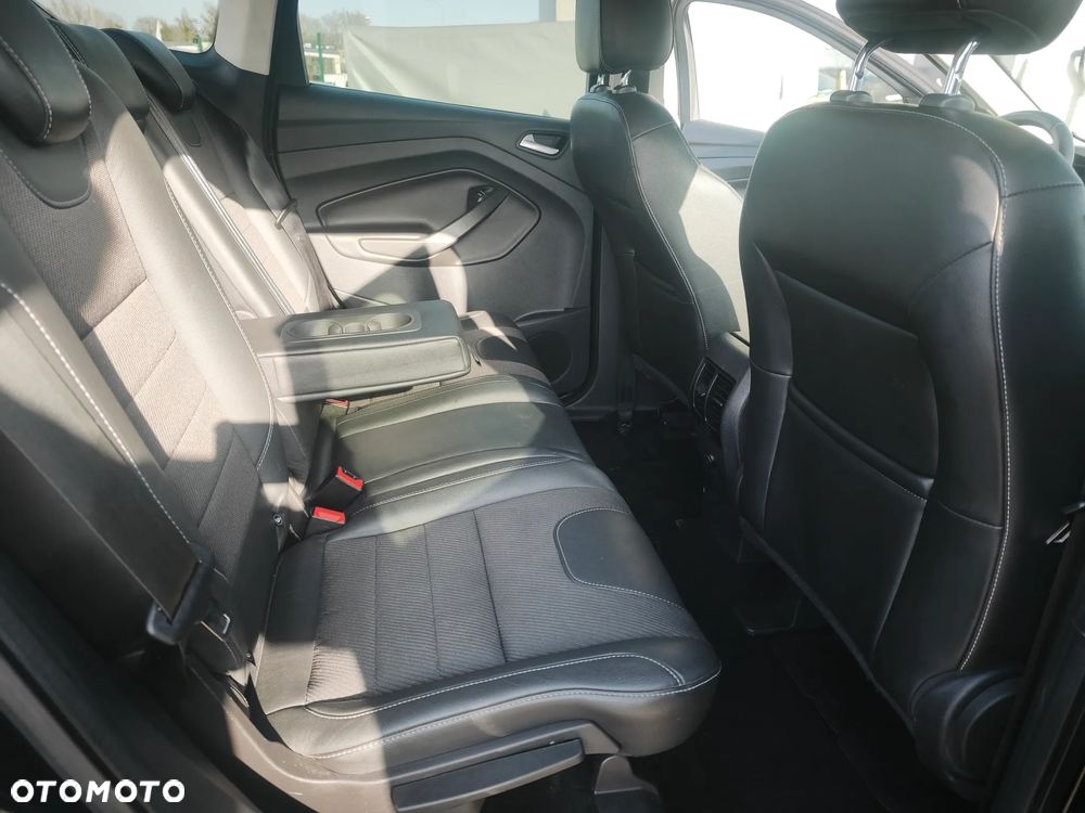 Ford Kuga 2.0 TDCi 4x4 Titanium - 19