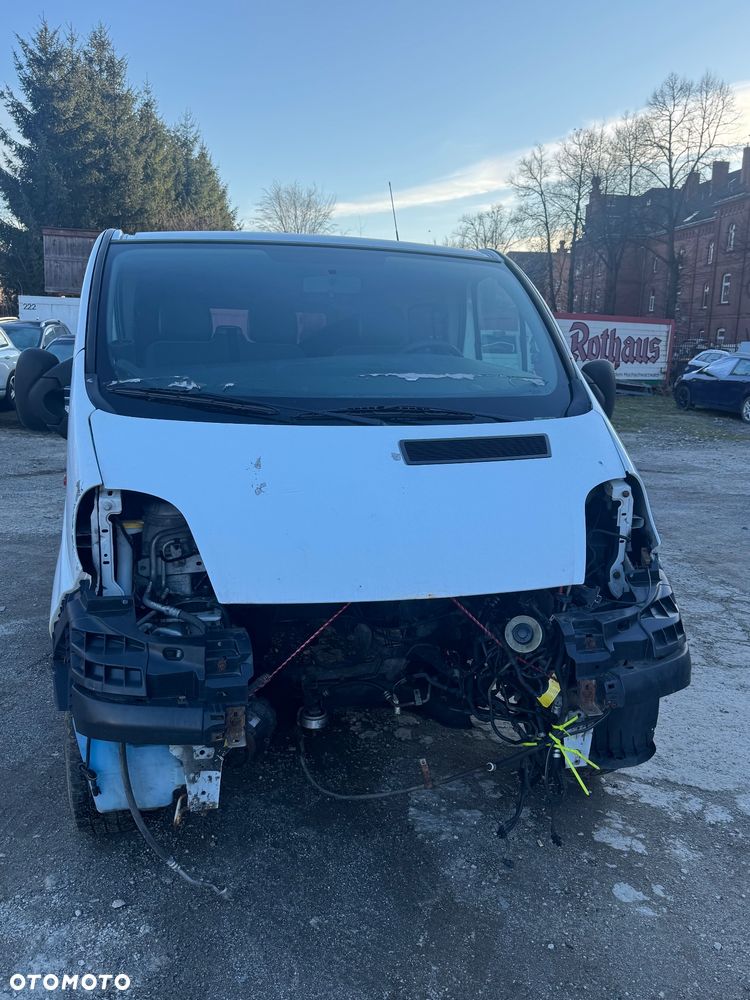Opel Vivaro - 9