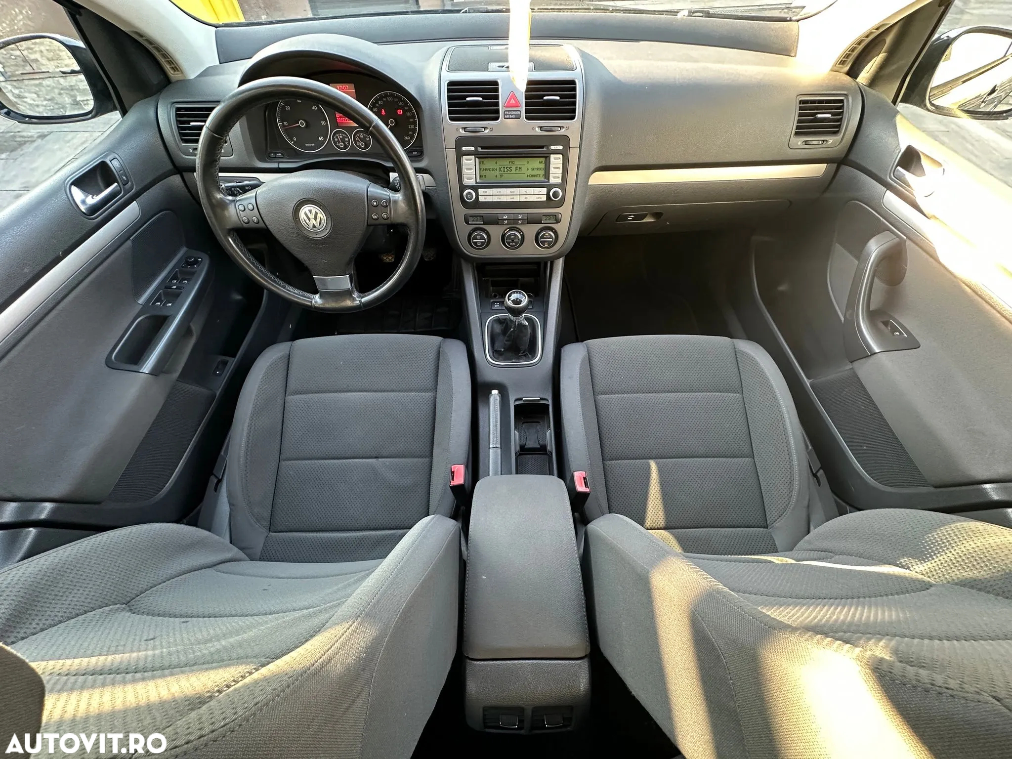 Volkswagen Golf 1.9 TDI Comfortline DPF - 16