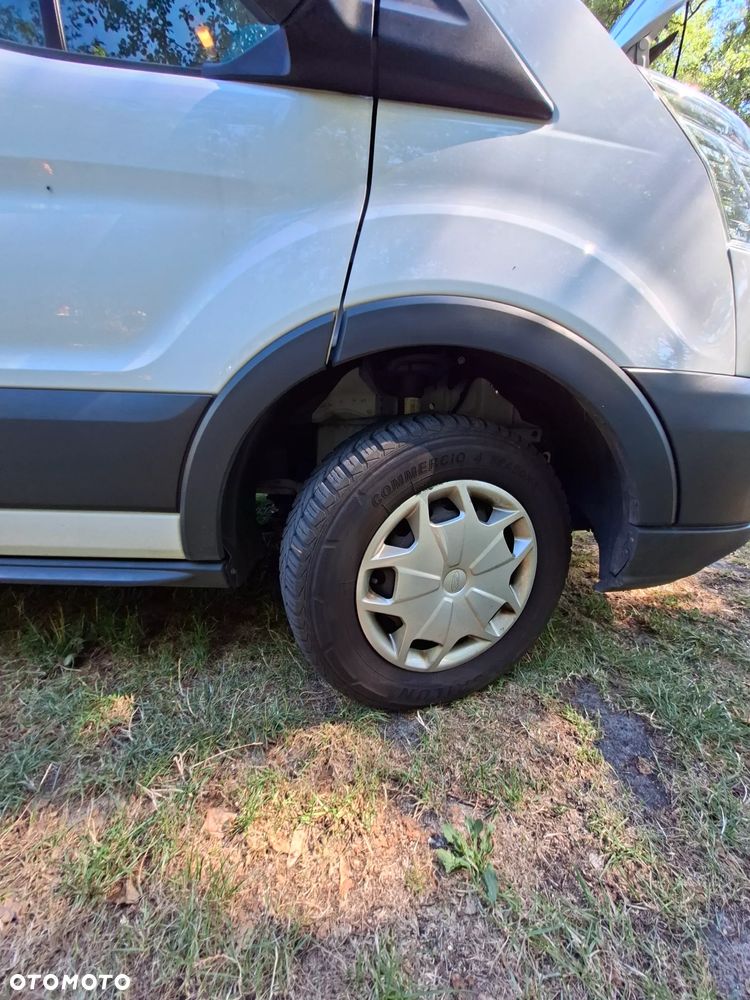 Ford Transit - 26