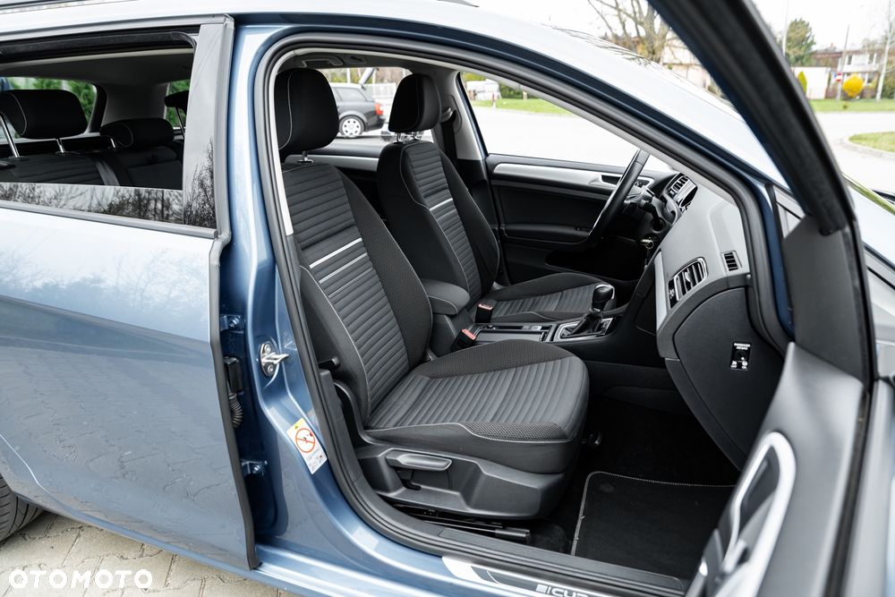 Volkswagen Golf 1.6 TDI DPF BlueMotion Technology DSG Comfortline - 23