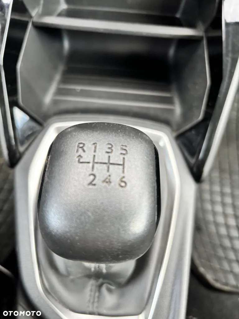 Peugeot 208 1.2 PureTech Active Pack S&S - 14