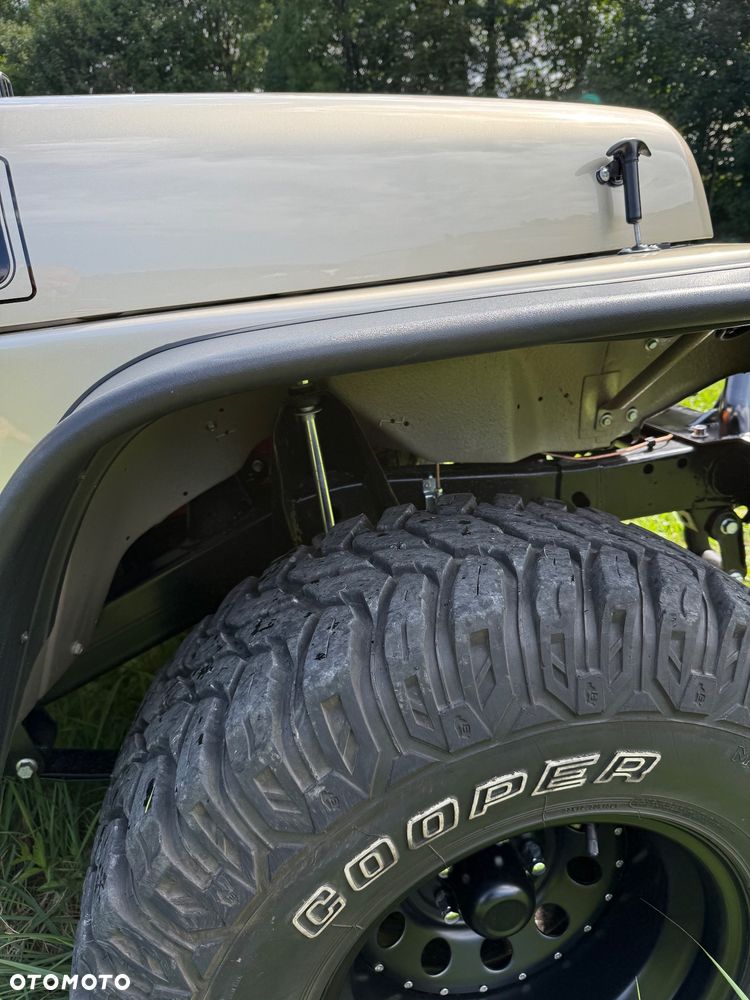 Jeep Wrangler 4.0 Sport - 11