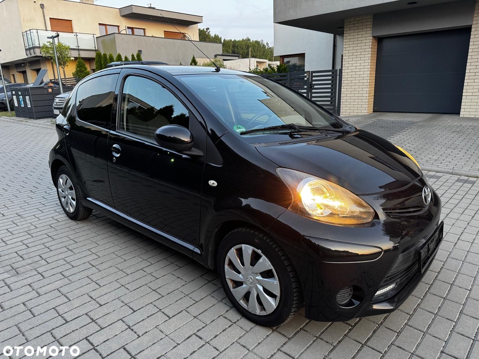 Toyota Aygo Black - 1