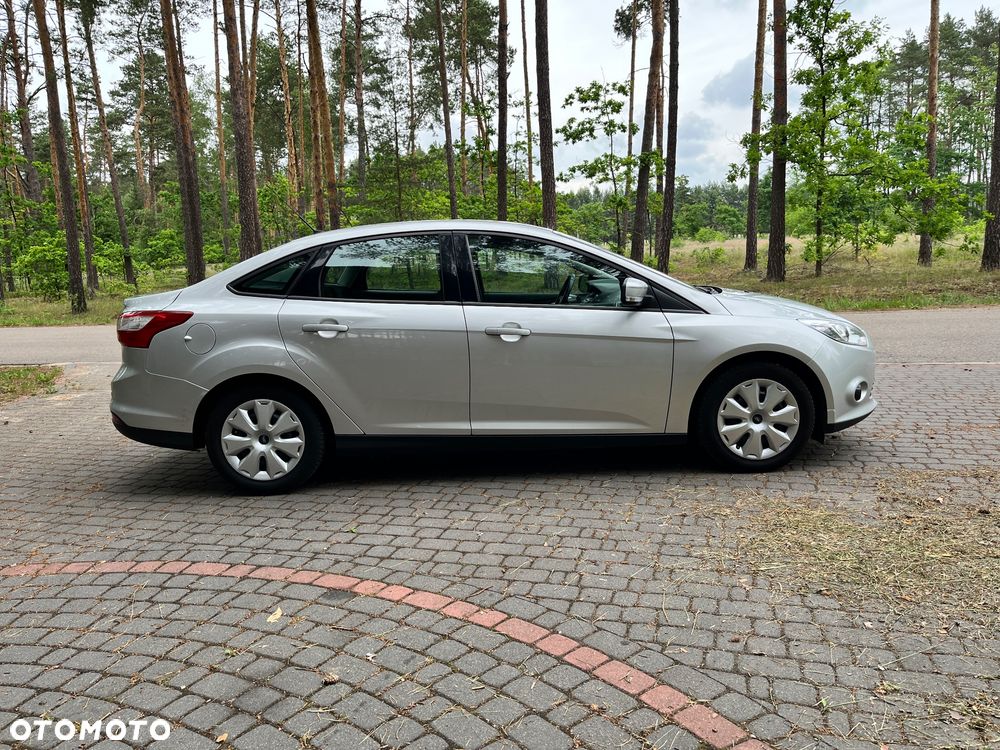 Ford Focus 1.6 Trend - 5