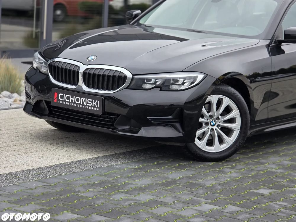 BMW Seria 3 - 17