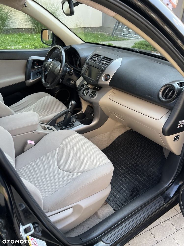 Toyota RAV4 2.0 VVT-i Premium - 13