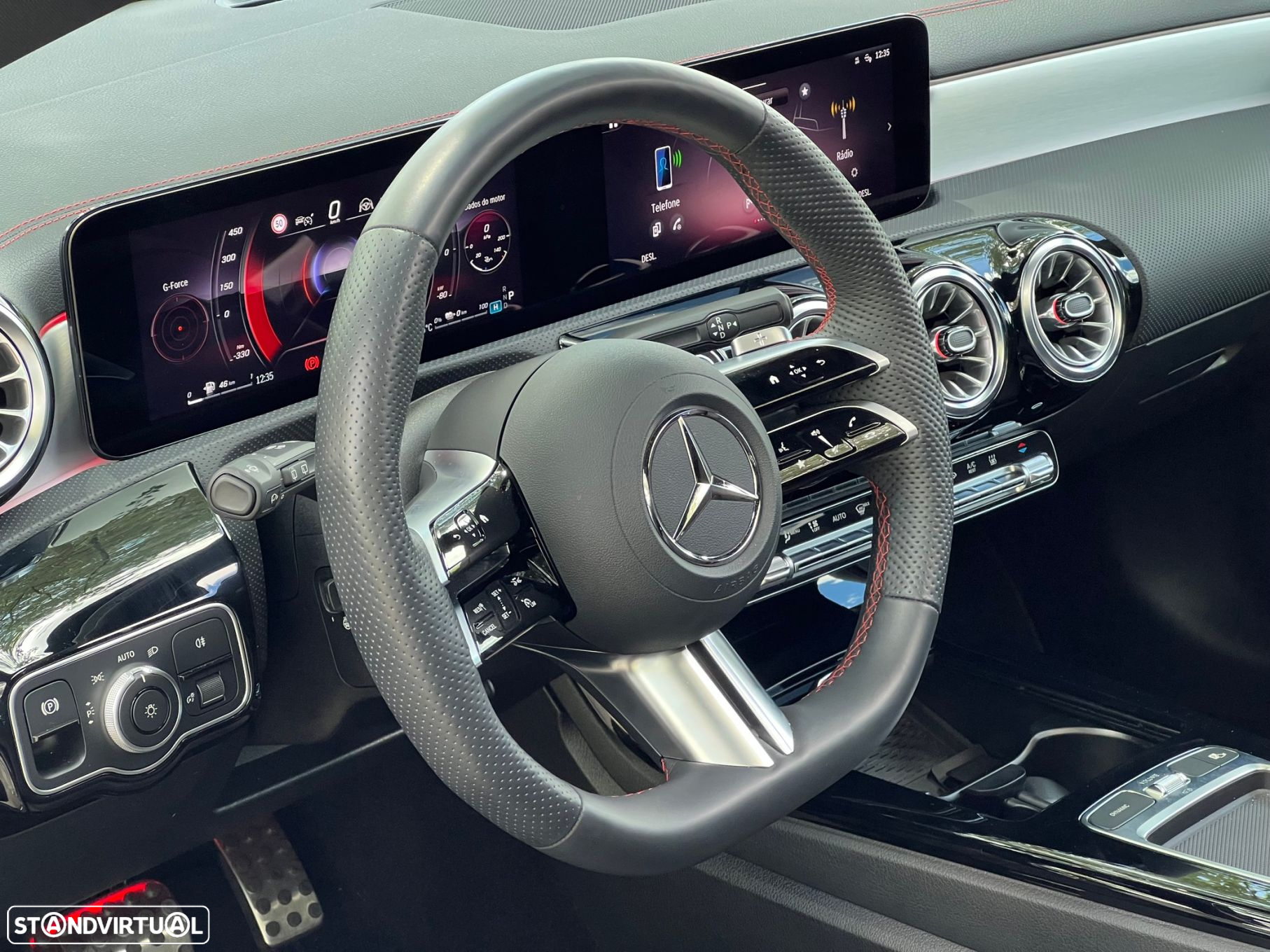 Mercedes-Benz CLA 250 e Shooting Brake AMG Line - 13