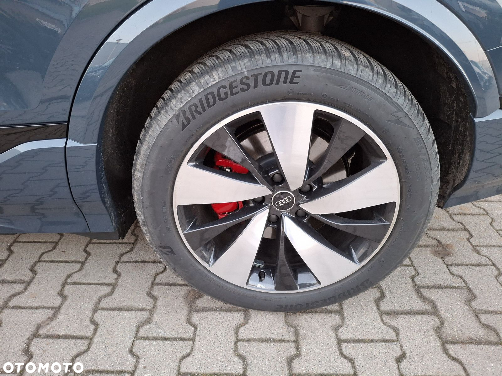 Audi Q6 e-tron - 3
