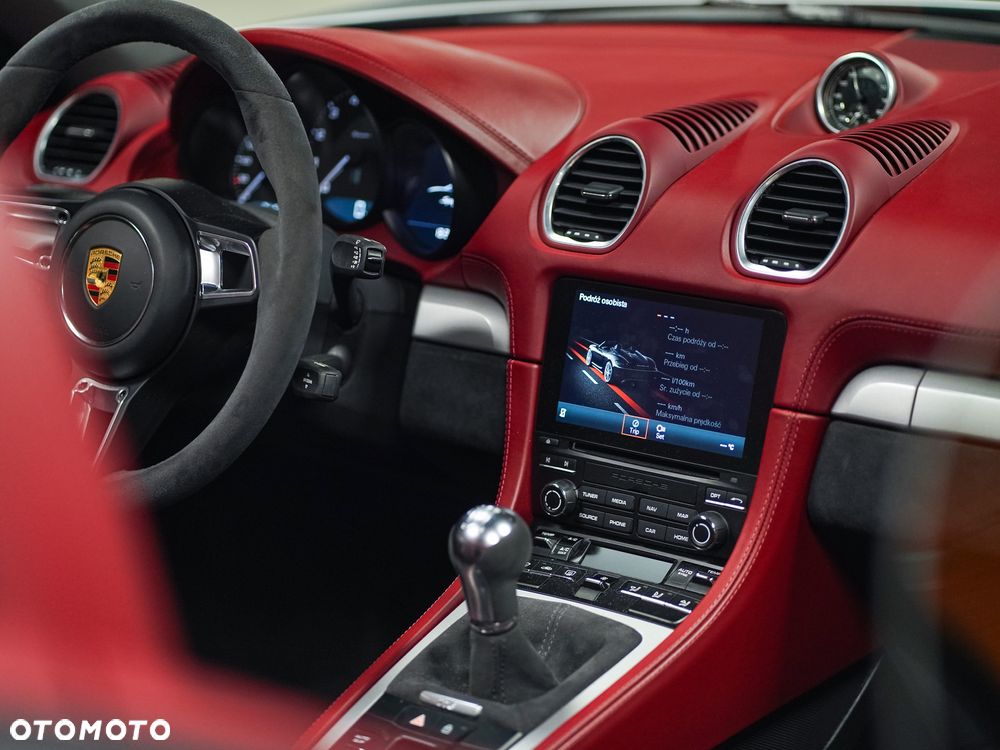 Porsche 718 Boxster Spyder - 22