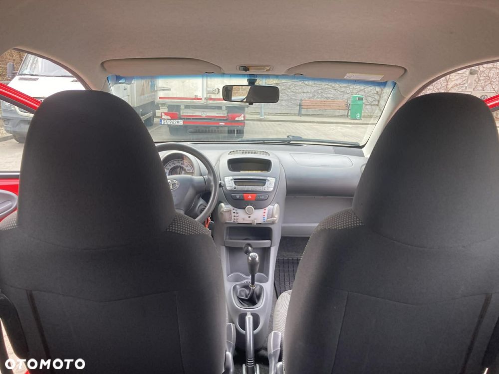 Toyota Aygo Standard - 14
