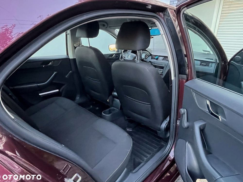 Skoda RAPID 1.6 TDI DPF Ambition - 12