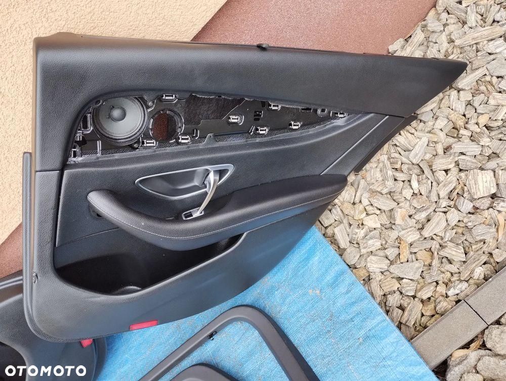 Mercedes W213 Tapicerka Drzwi Boczek Boczki Tył Prawy Lewy Roletki 2021 - 2