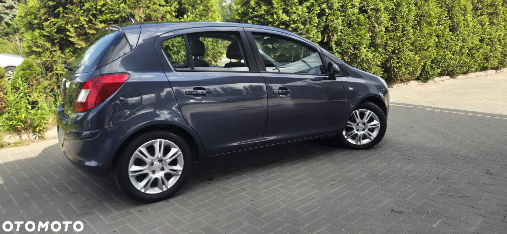 Opel Corsa 1.4 16V Cosmo - 20