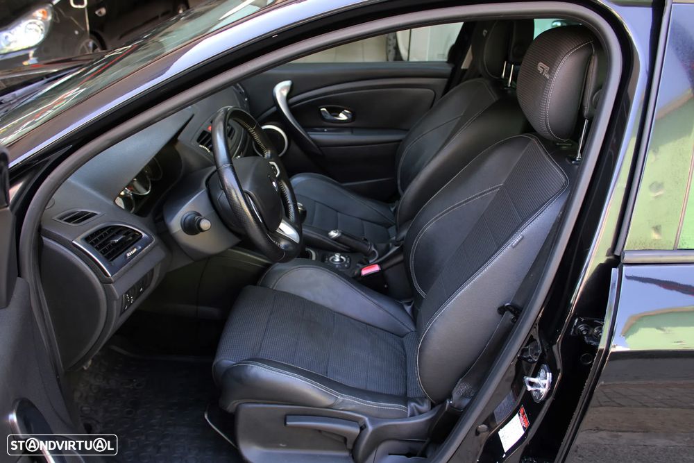 Renault Mégane Sport Tourer 1.5 dCi GT Line - 21