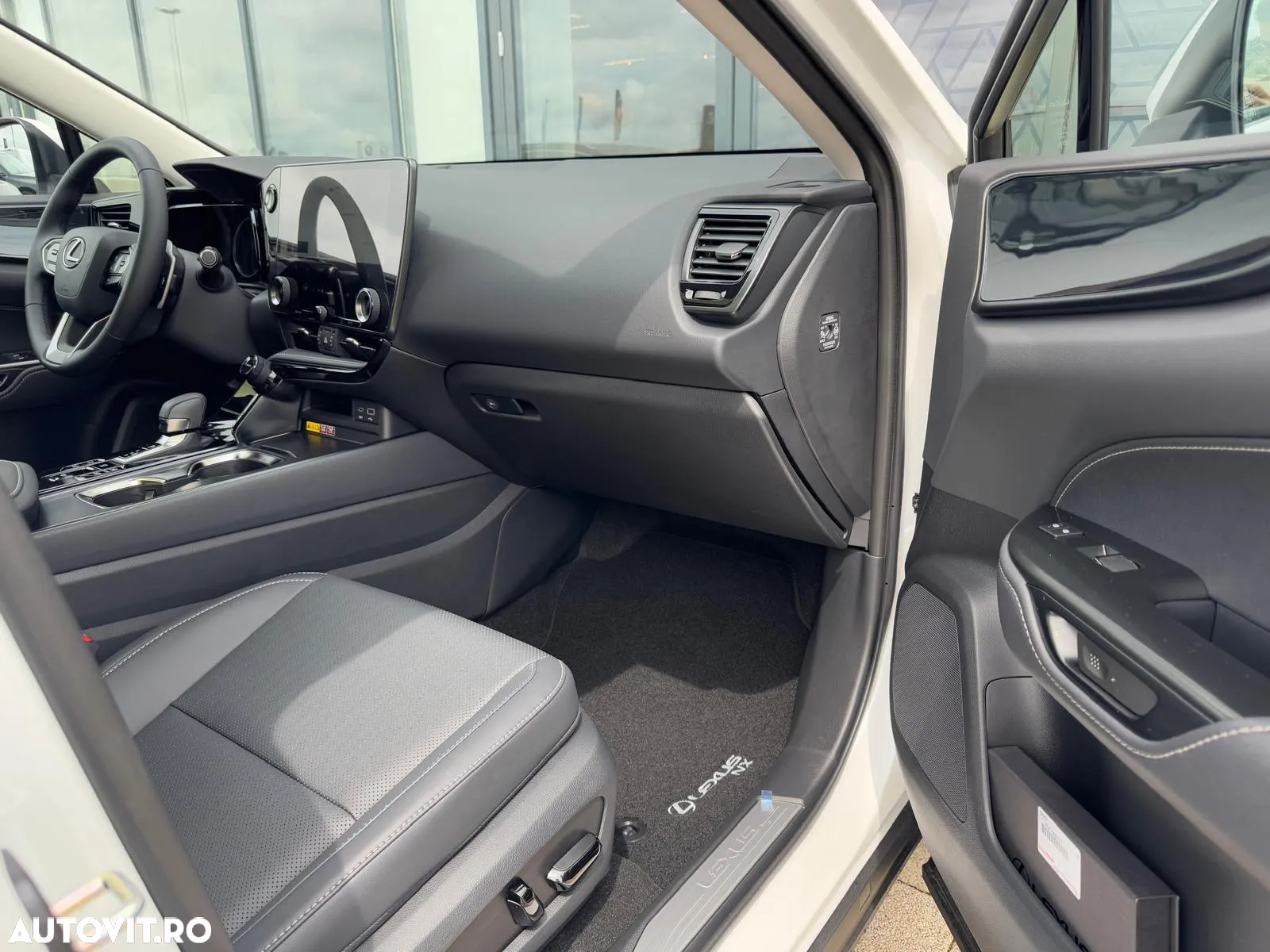 Lexus Seria NX 450h+ AWD CVT PHEV Executive - 23