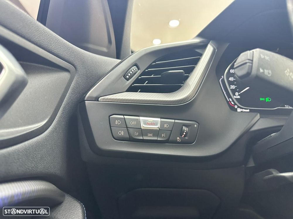 BMW 116 d Pack 50 anos M Auto - 45