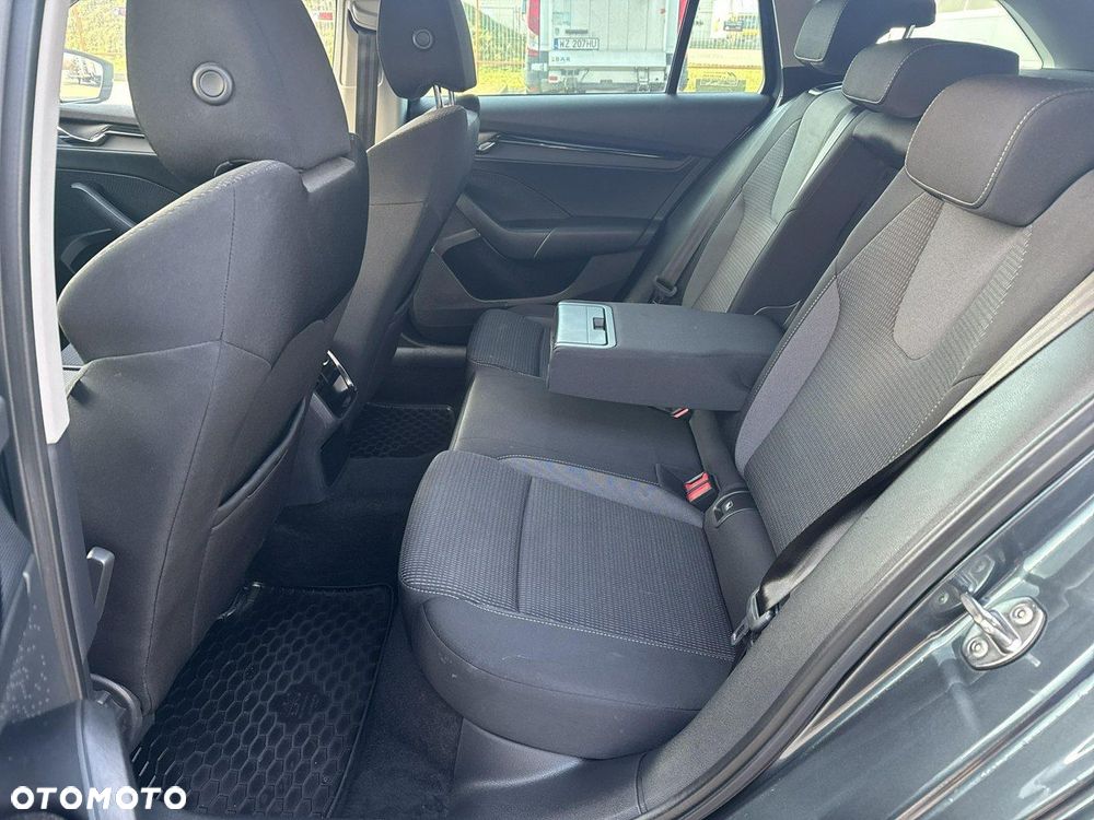 Skoda Octavia 2.0 TDI SCR Ambition DSG - 15