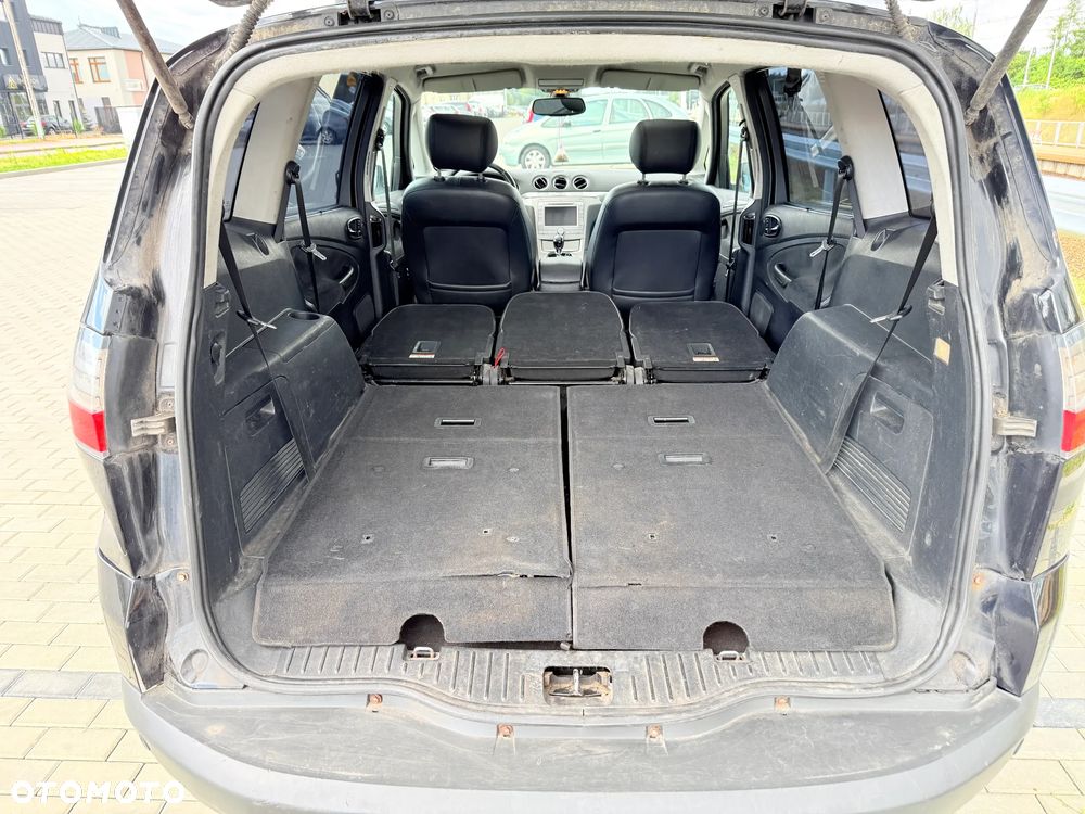 Ford S-Max - 9
