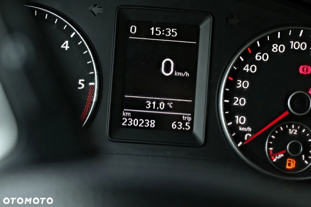 Volkswagen Touran 1.6 TDI DPF STYLE - 38