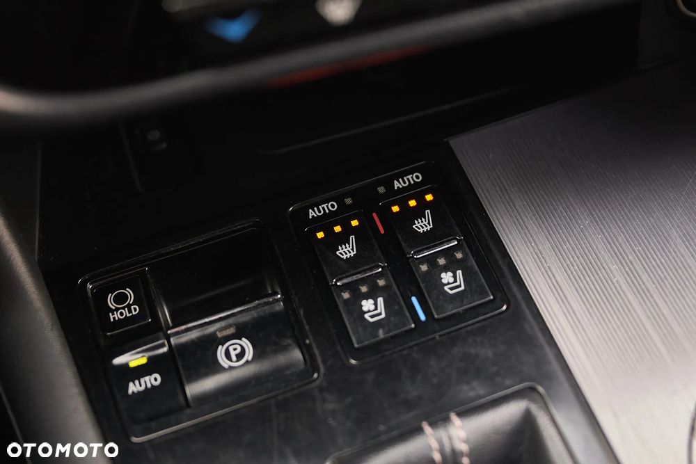 Lexus RX 450h F Sport - 28