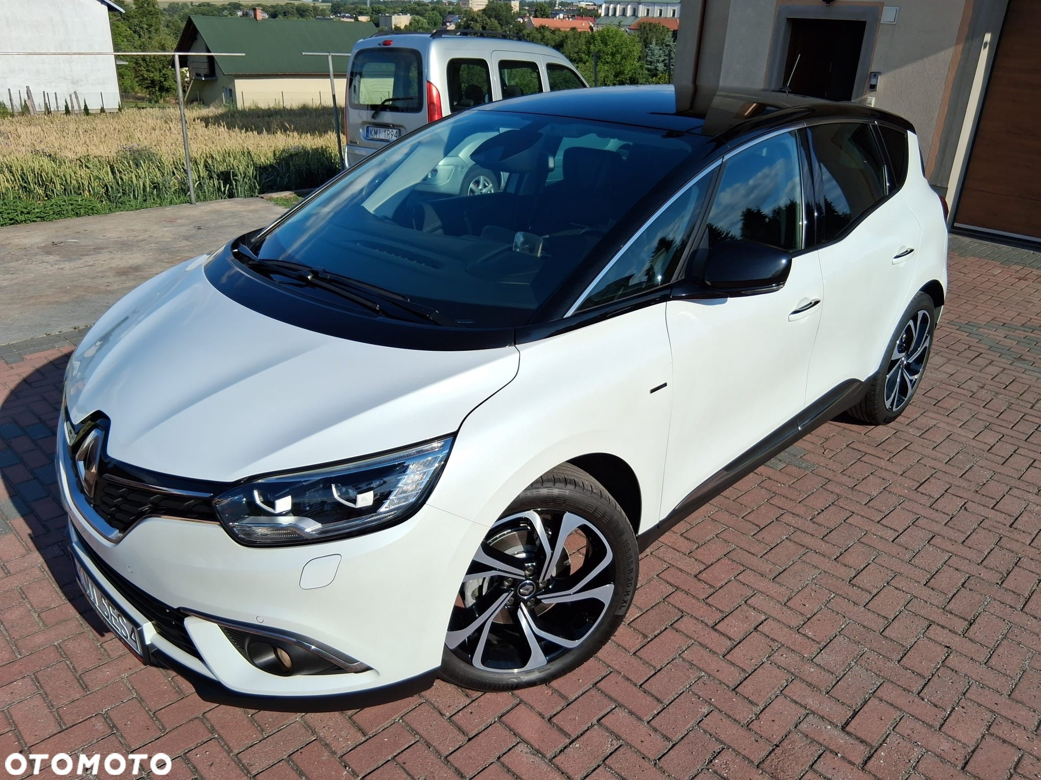 Renault Scenic 1.2 TCe Energy Bose - 32