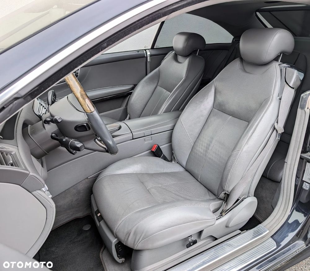 Mercedes-Benz CL - 6