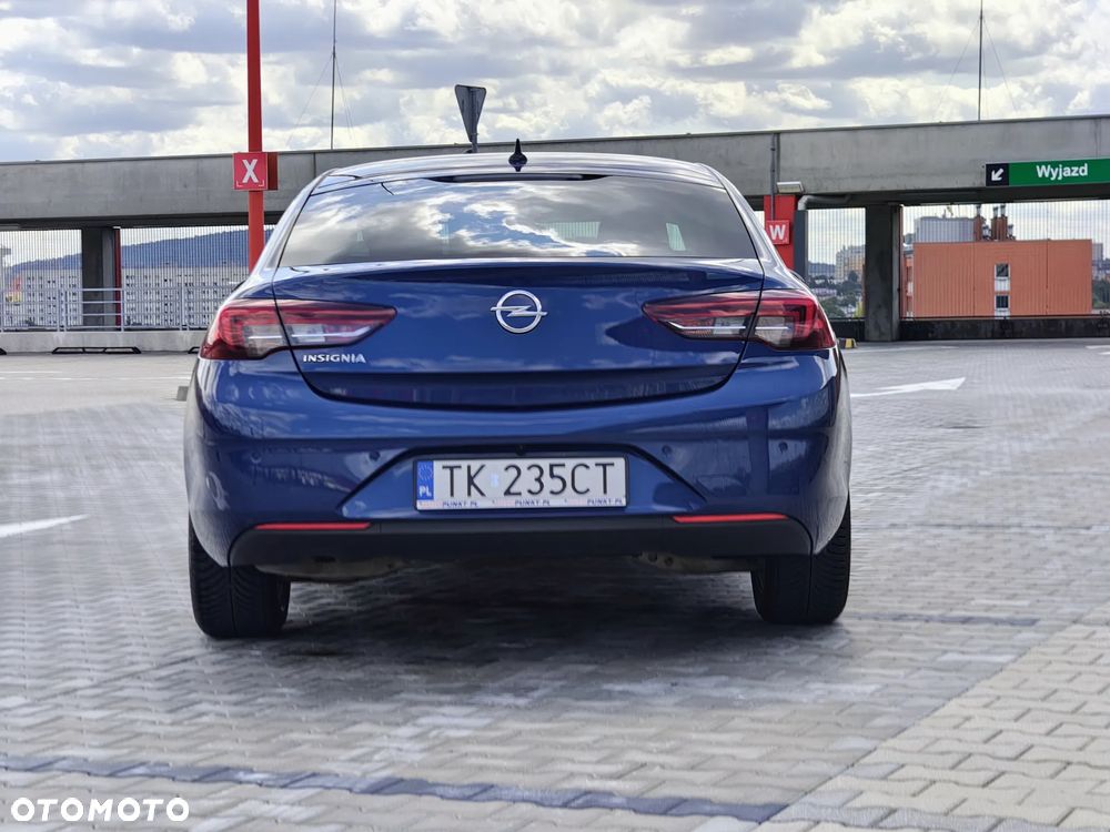 Opel Insignia 1.5 T Enjoy S&S - 11