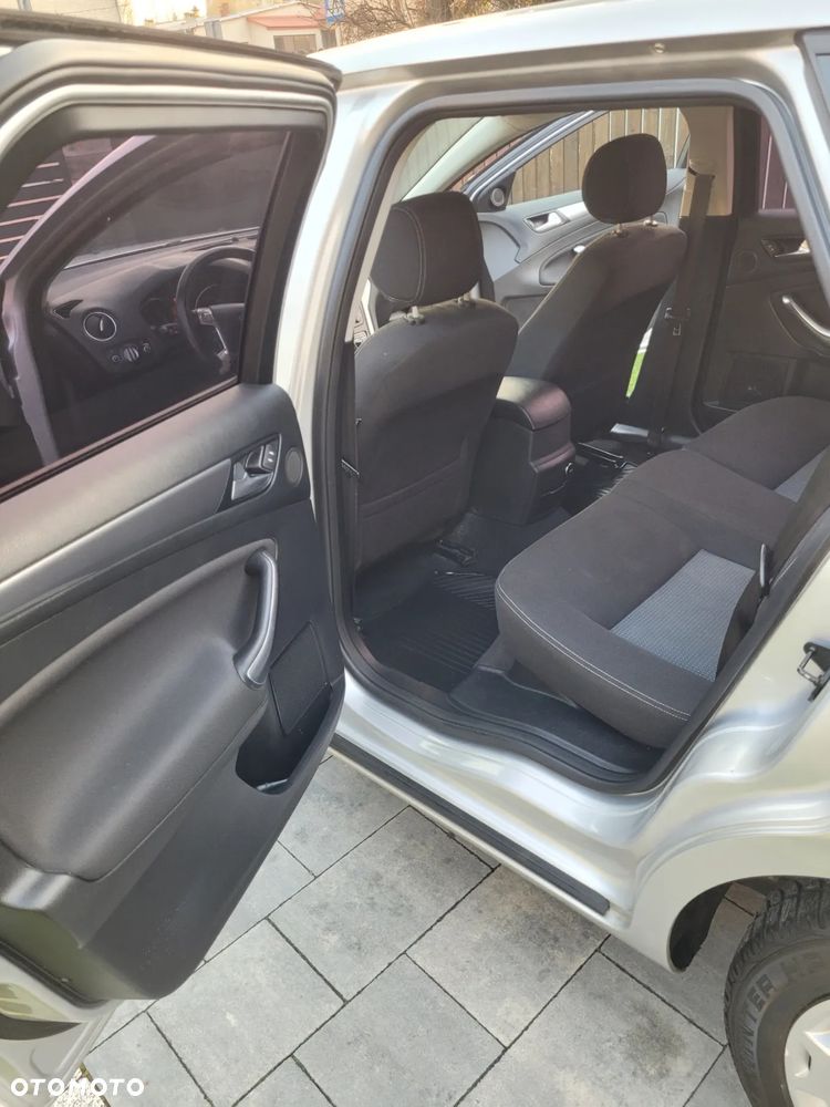 Ford Mondeo 2.0 TDCi ECOnetic Trend - 36