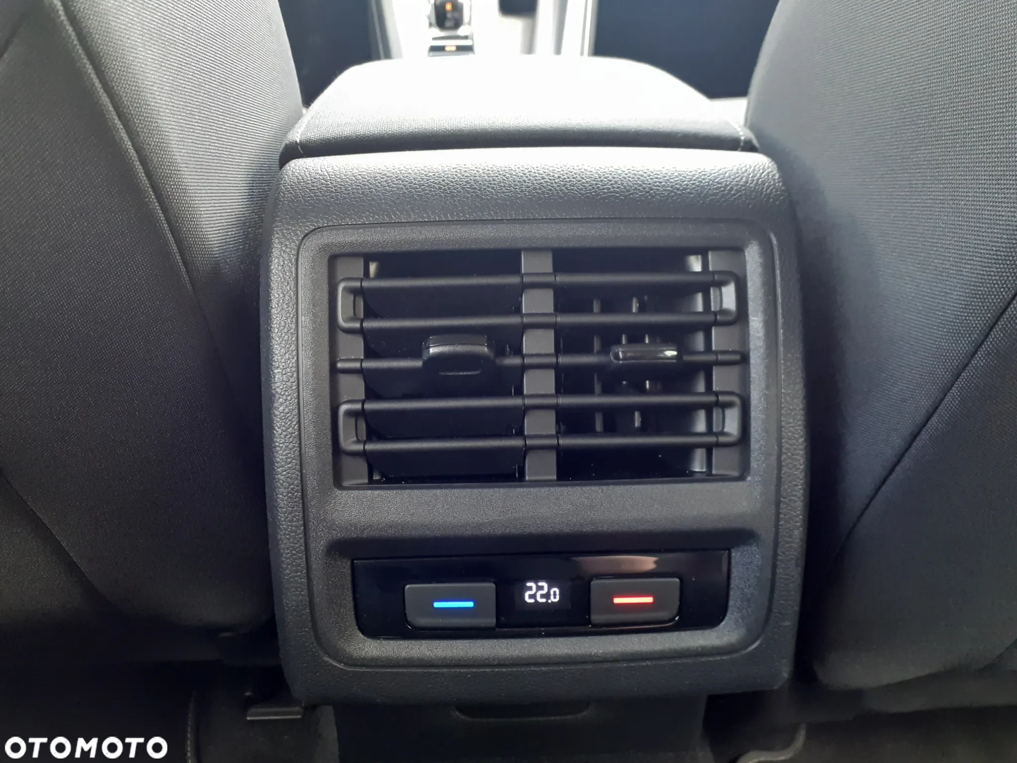 Volkswagen Golf - 16