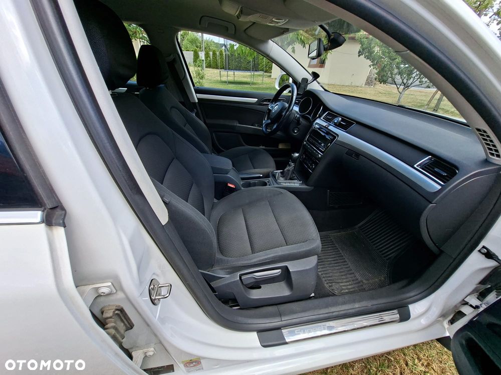 Skoda Superb 2.0 TDI Ambition - 12