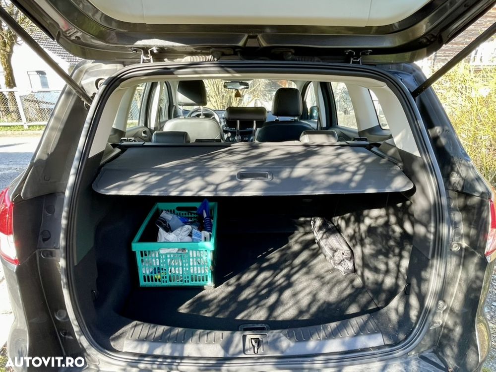 Ford Kuga 2.0 TDCi Powershift 4WD Titanium - 8