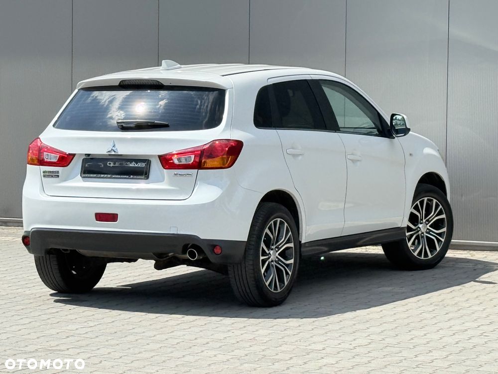 Mitsubishi ASX - 10