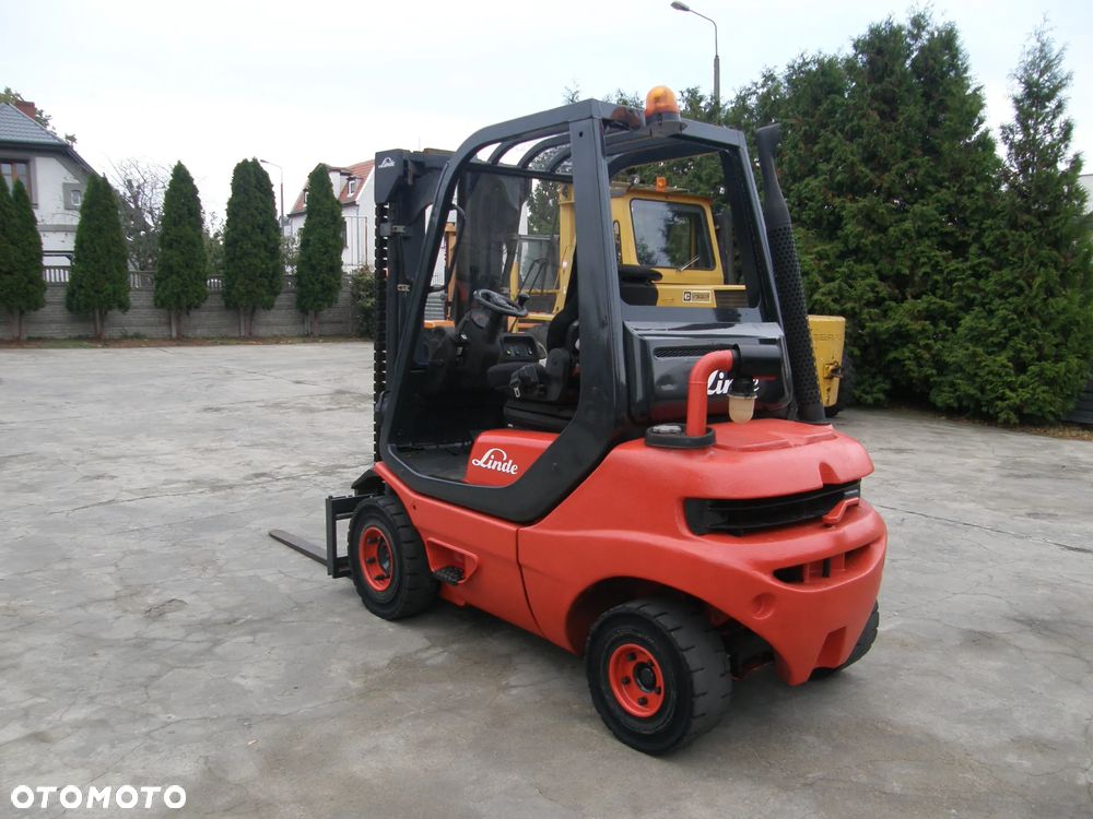 Linde H25D-02 1998 TRIPLEX 4,70m przesuw sprowadzony - 14