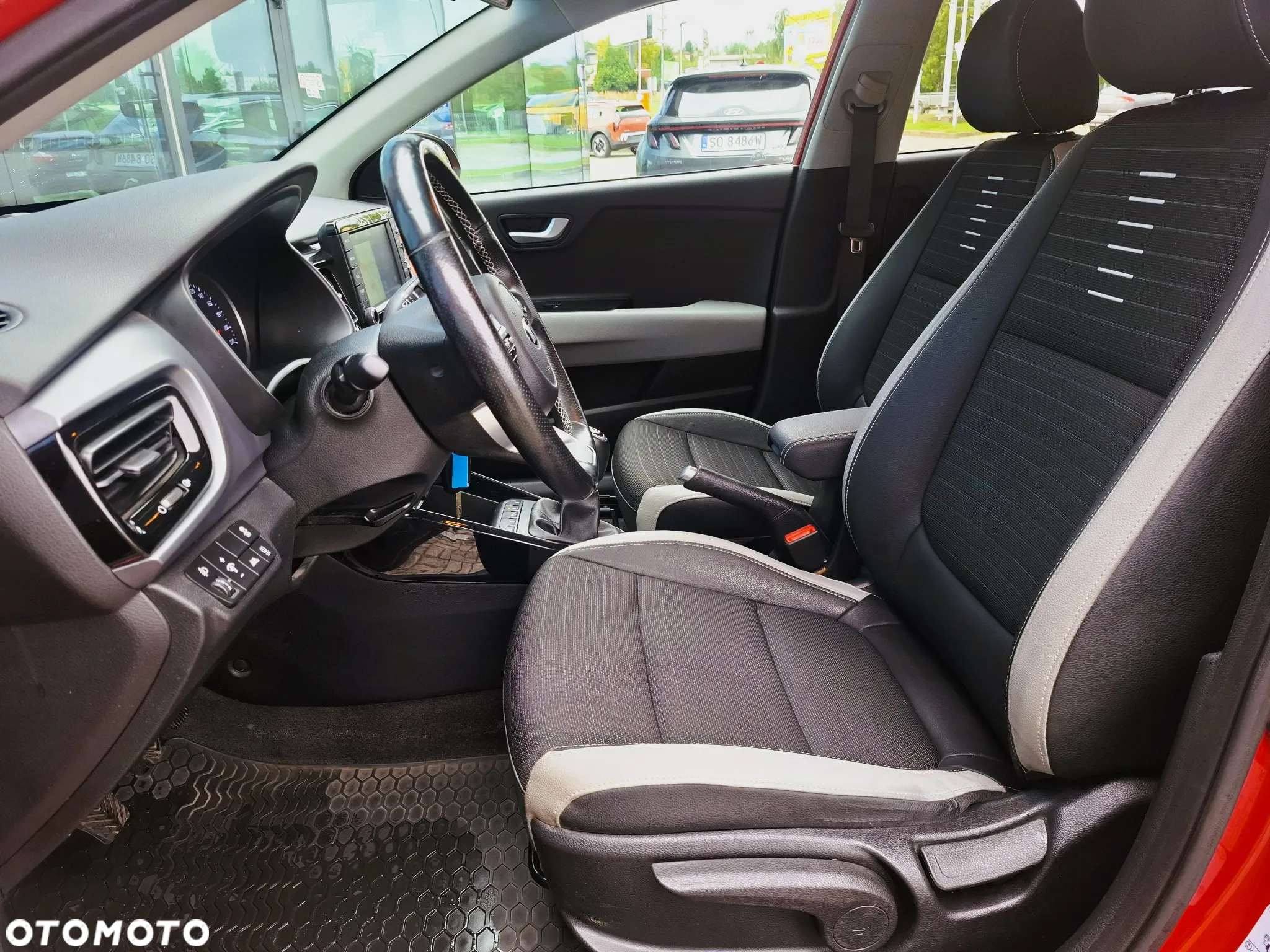 Kia Stonic 1.4 L - 11
