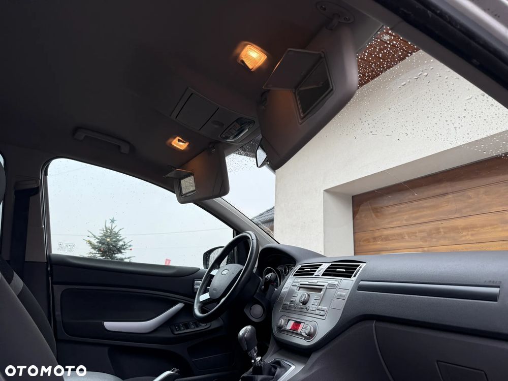 Ford Kuga 2.0 TDCi 4x4 Trend - 12