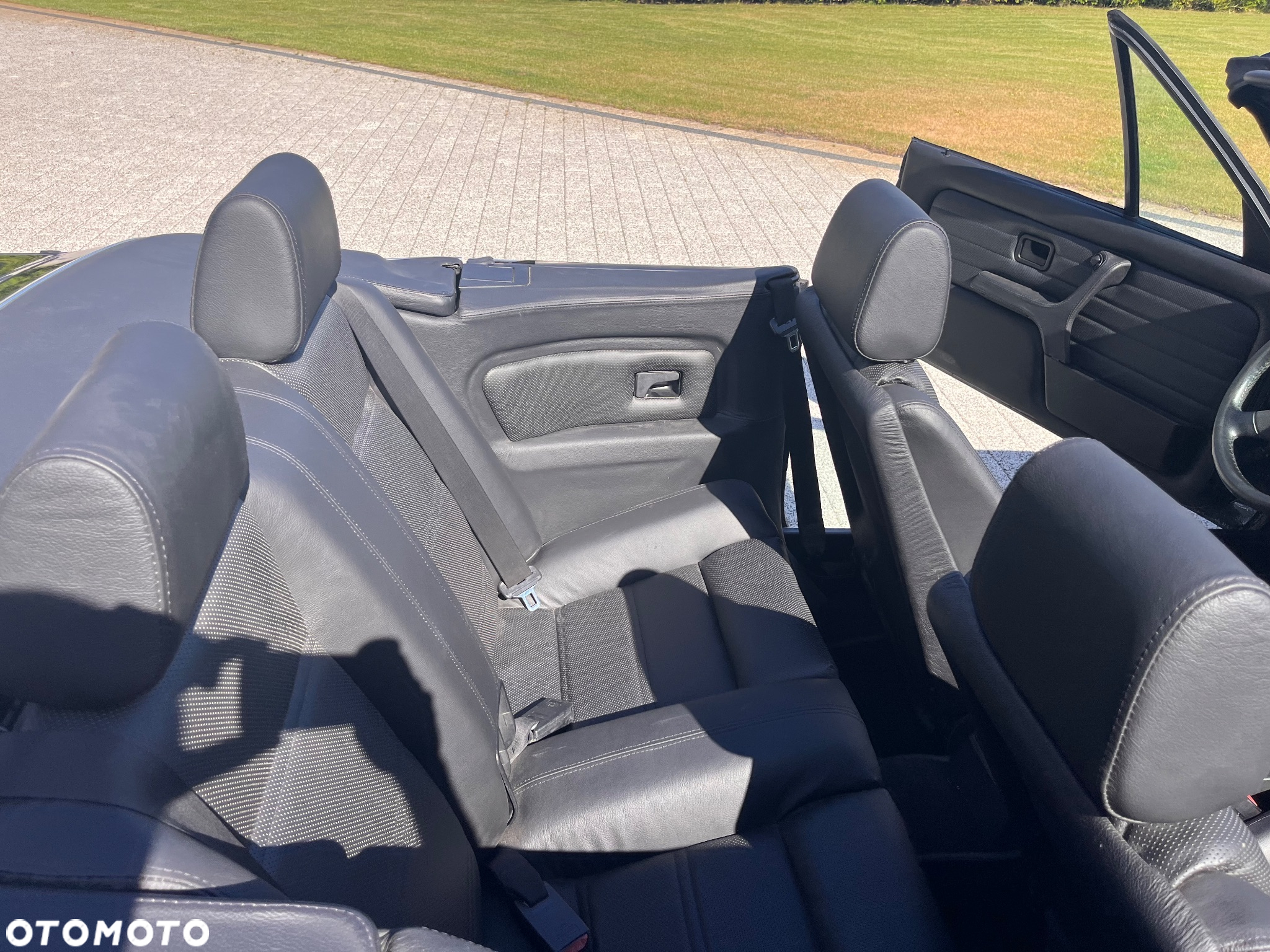 BMW Seria 3 325i - 29