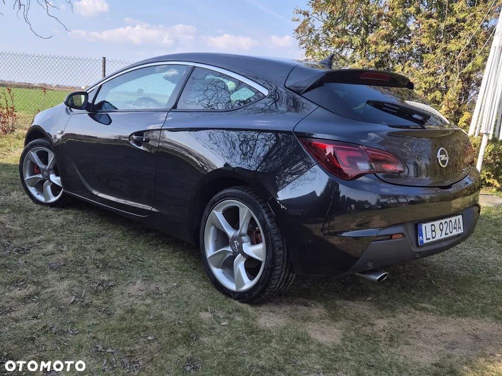 Opel Astra 1.6 Turbo Sport - 1