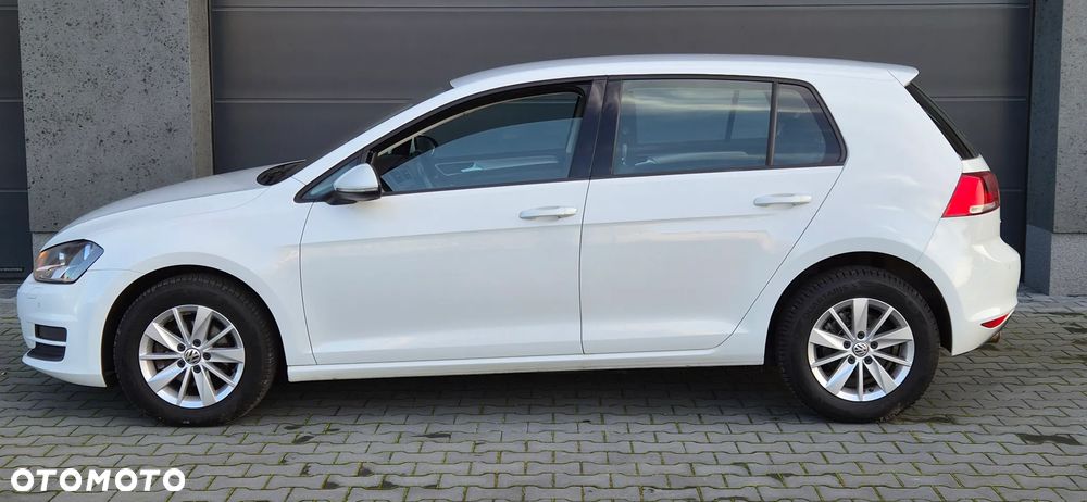 Volkswagen Golf 1.6 TDI Trendline DSG - 15