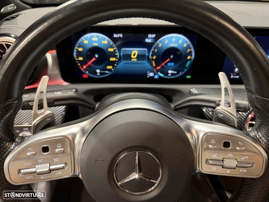 Mercedes-Benz A 250 Limousine e AMG Line - 12