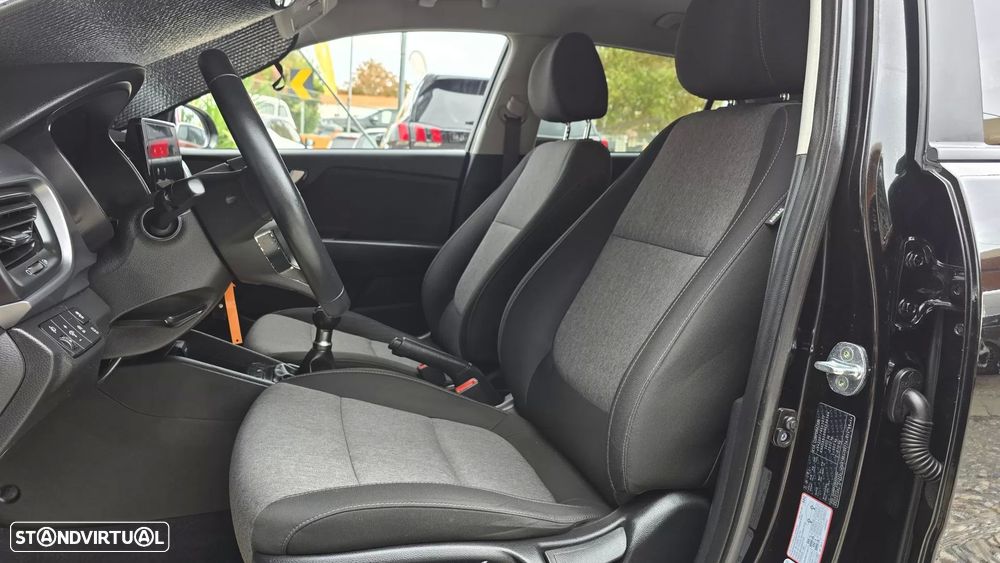 Kia Stonic 1.2 Dynamic - 13