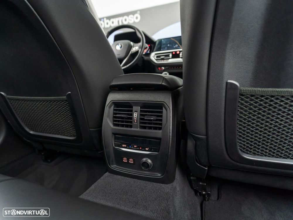 BMW 320 d Line Sport Auto - 38