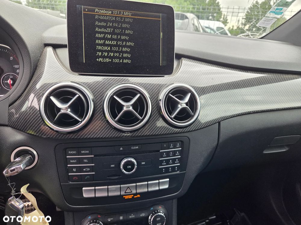 Mercedes-Benz Klasa B 180 d BlueEFFICIENCY Edition Style - 21